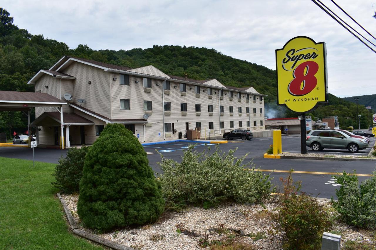 Super 8 By Wyndham La Vale/Cumberland Area Motel Exterior photo